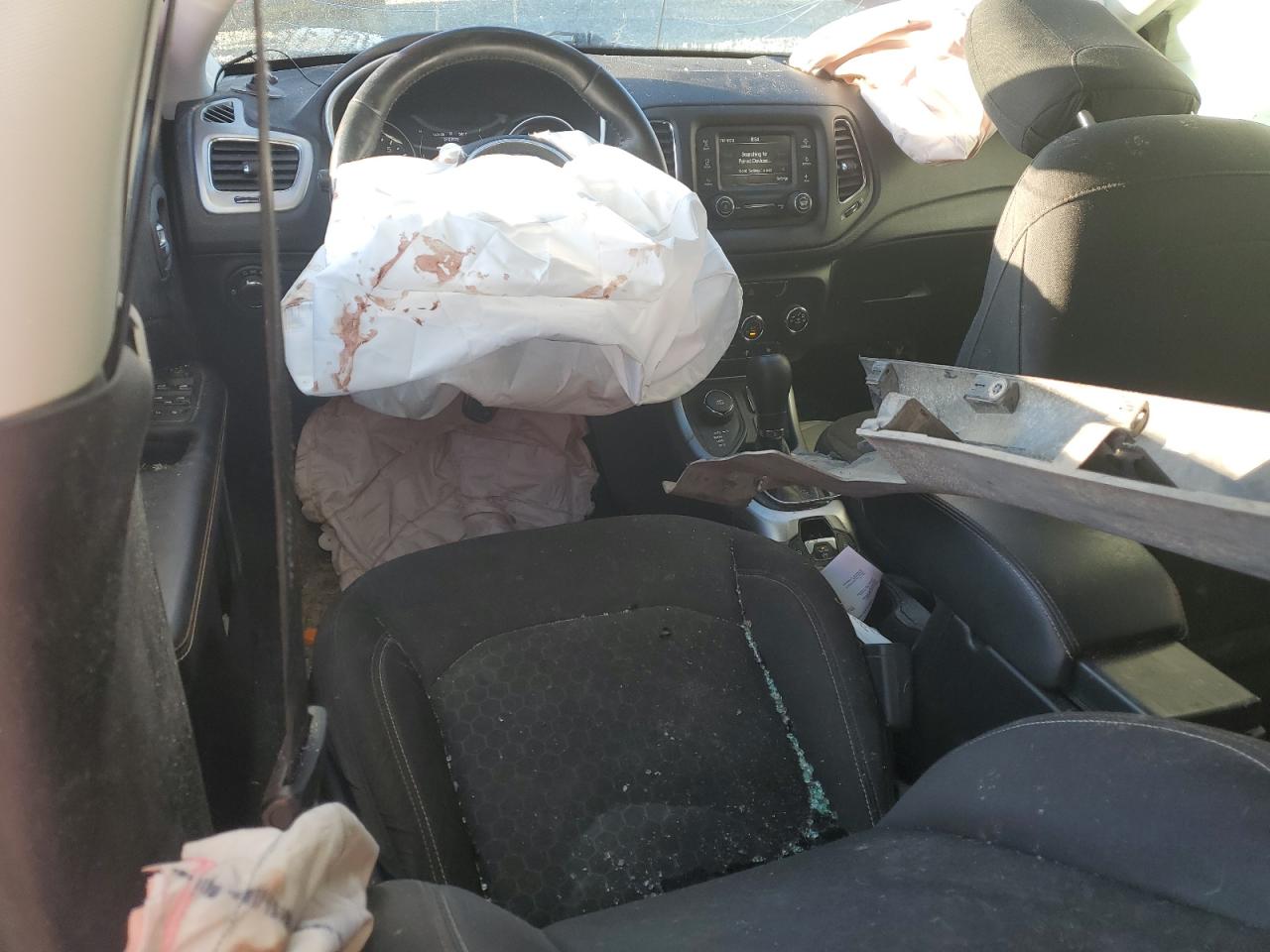 2018 Jeep Compass Sport VIN: 3C4NJDAB2JT103645 Lot: 82751535