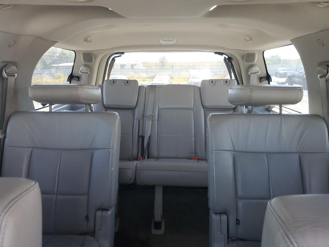 2011 Lincoln Navigator VIN: 5LMJJ2H5XBEJ09156 Lot: 89554575