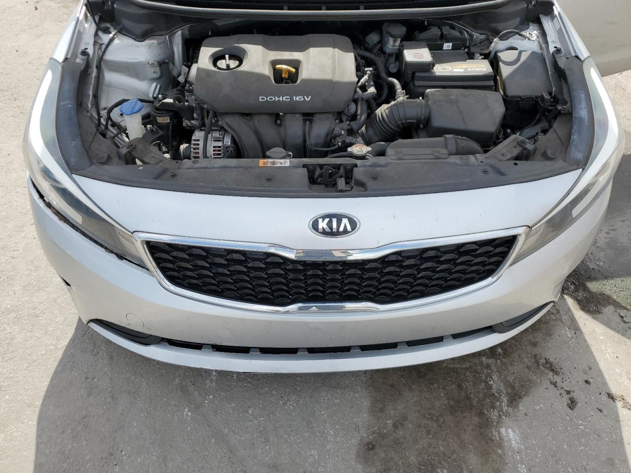 2018 Kia Forte Lx VIN: 3KPFL4A76JE270900 Lot: 82339045
