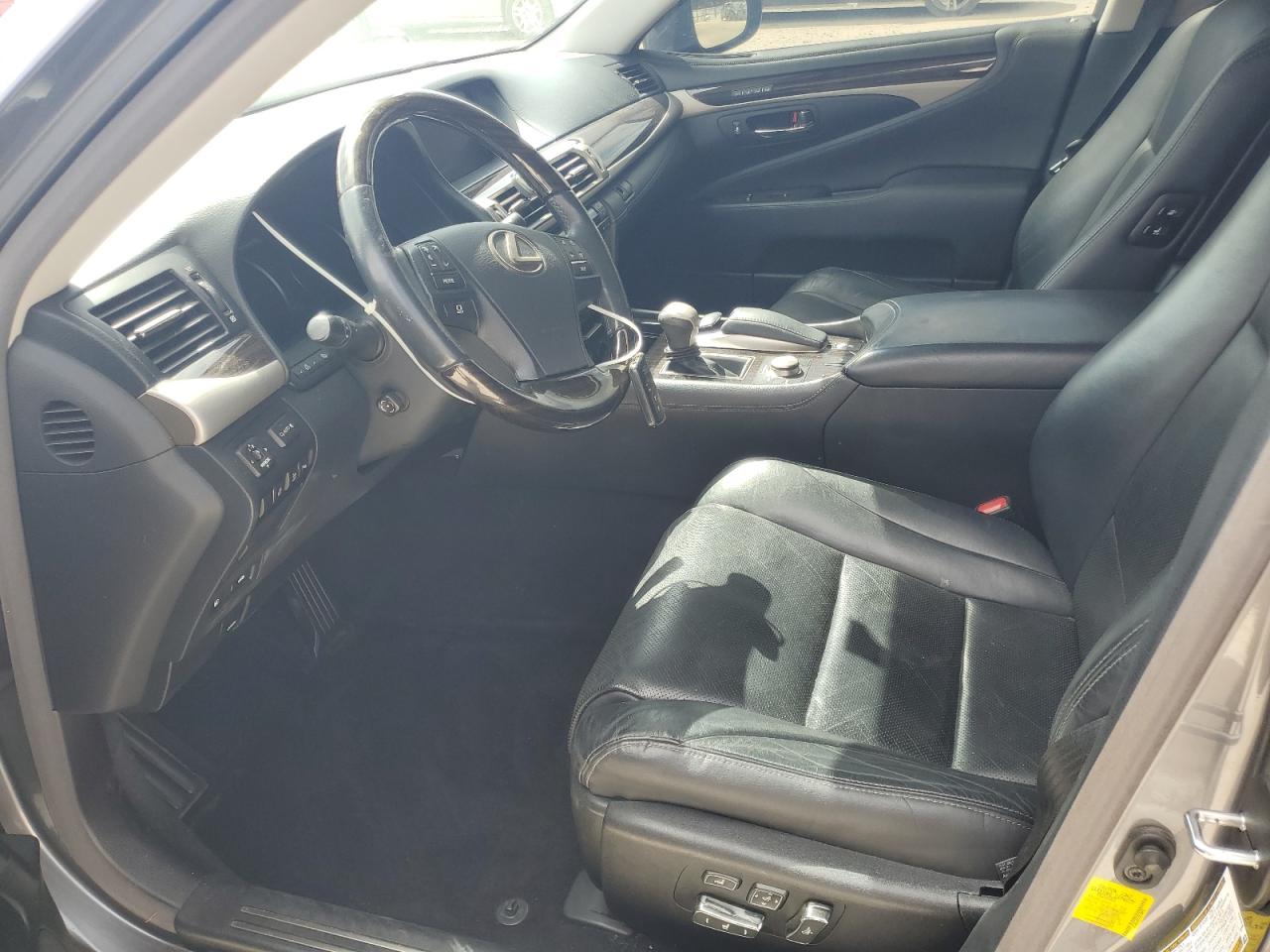 2014 Lexus Ls 460 VIN: JTHBL5EF2E5130896 Lot: 82220595