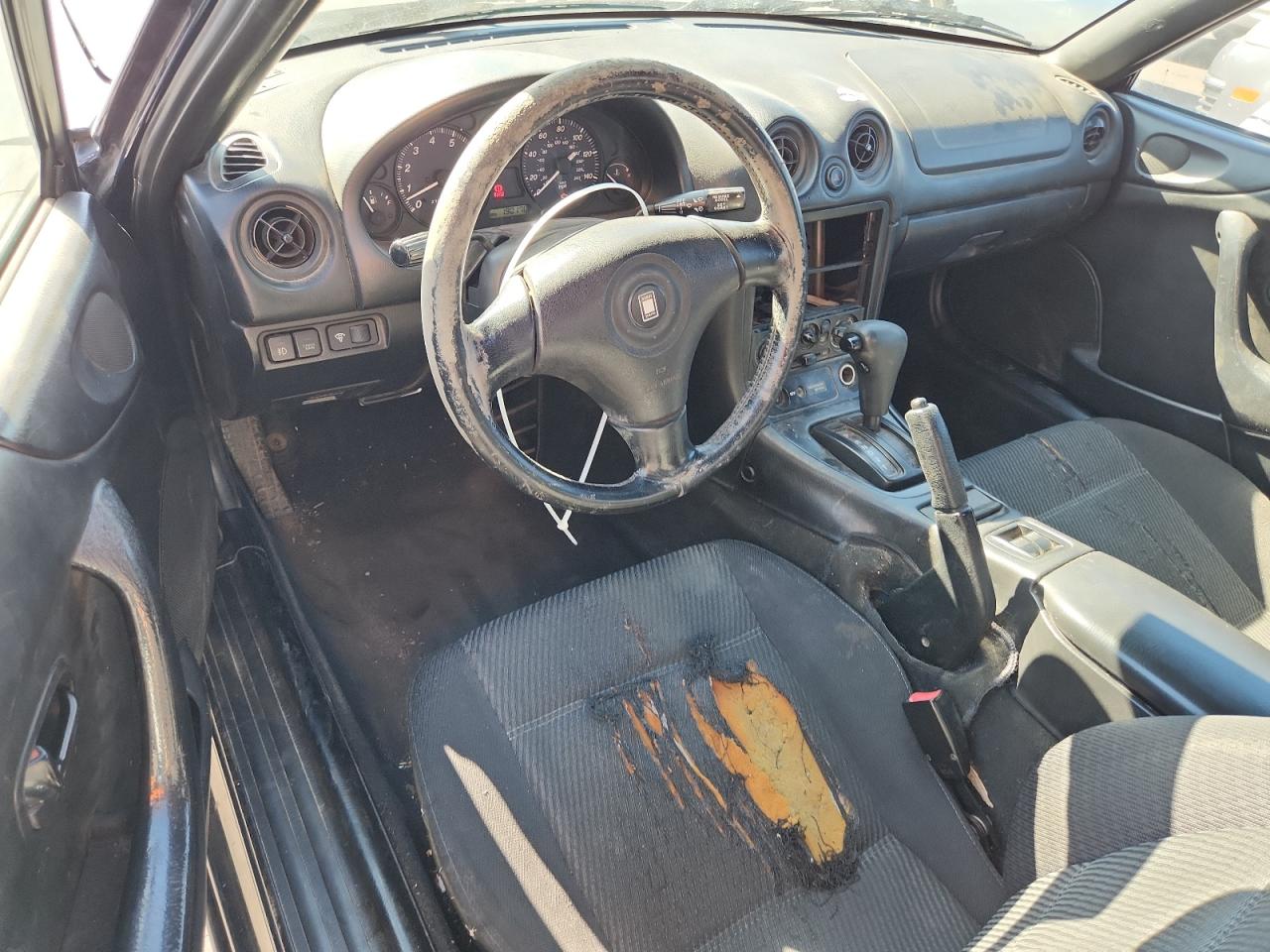 2000 Mazda Mx-5 Miata Base VIN: JM1NB3537Y0155614 Lot: 91103565