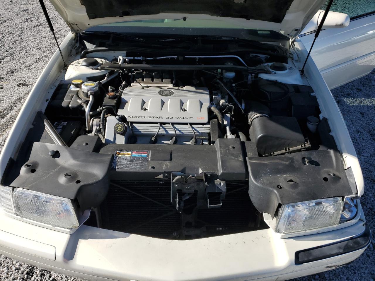 1999 Cadillac Eldorado Touring VIN: 1G6ET1296XU610814 Lot: 87225885