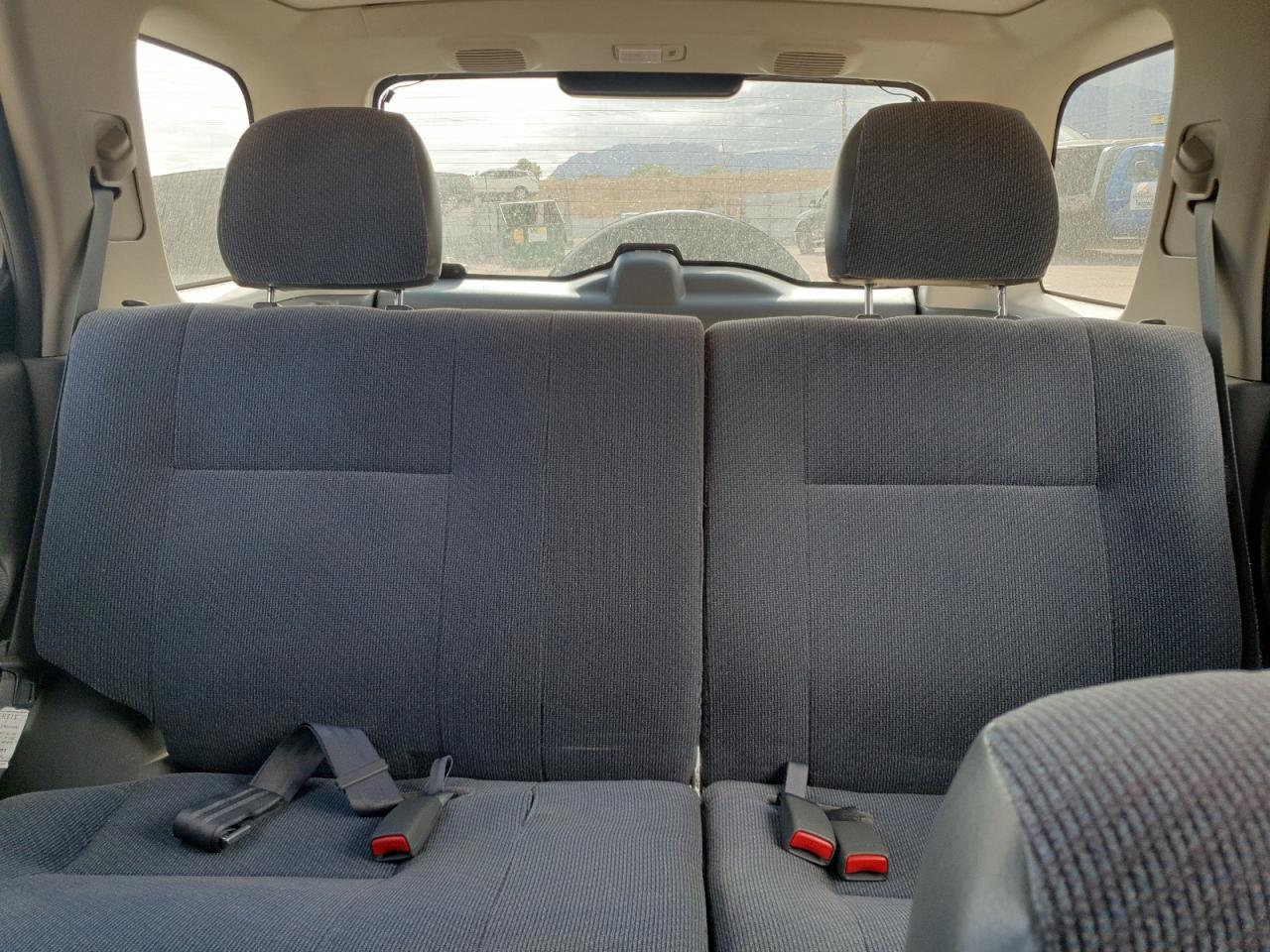 2000 Honda Passport Ex VIN: 4S6DM58W0Y4417556 Lot: 82484095