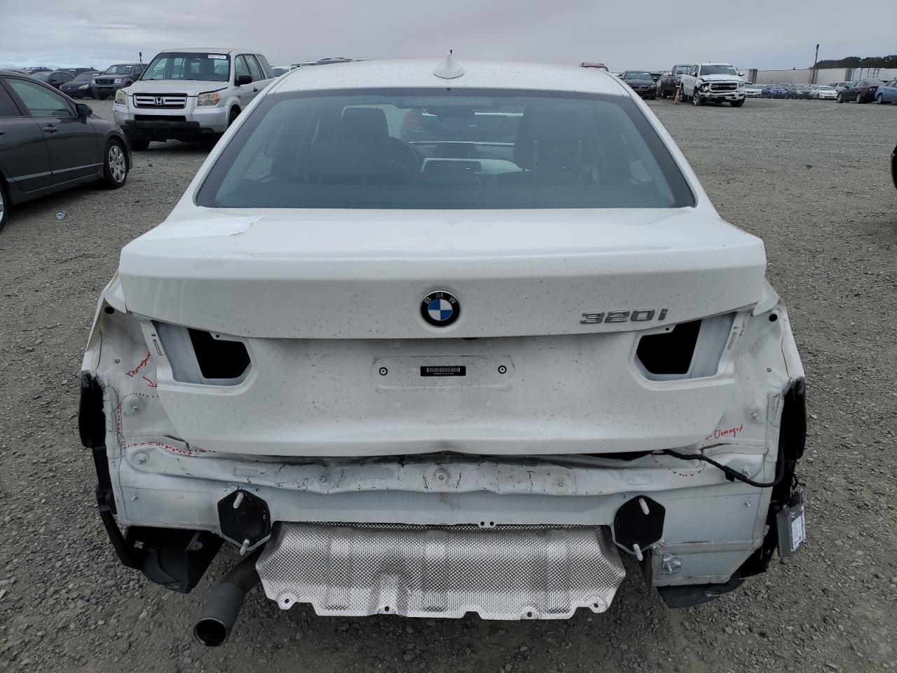 2018 BMW 320 I VIN: WBA8A9C51JAH13240 Lot: 81996385