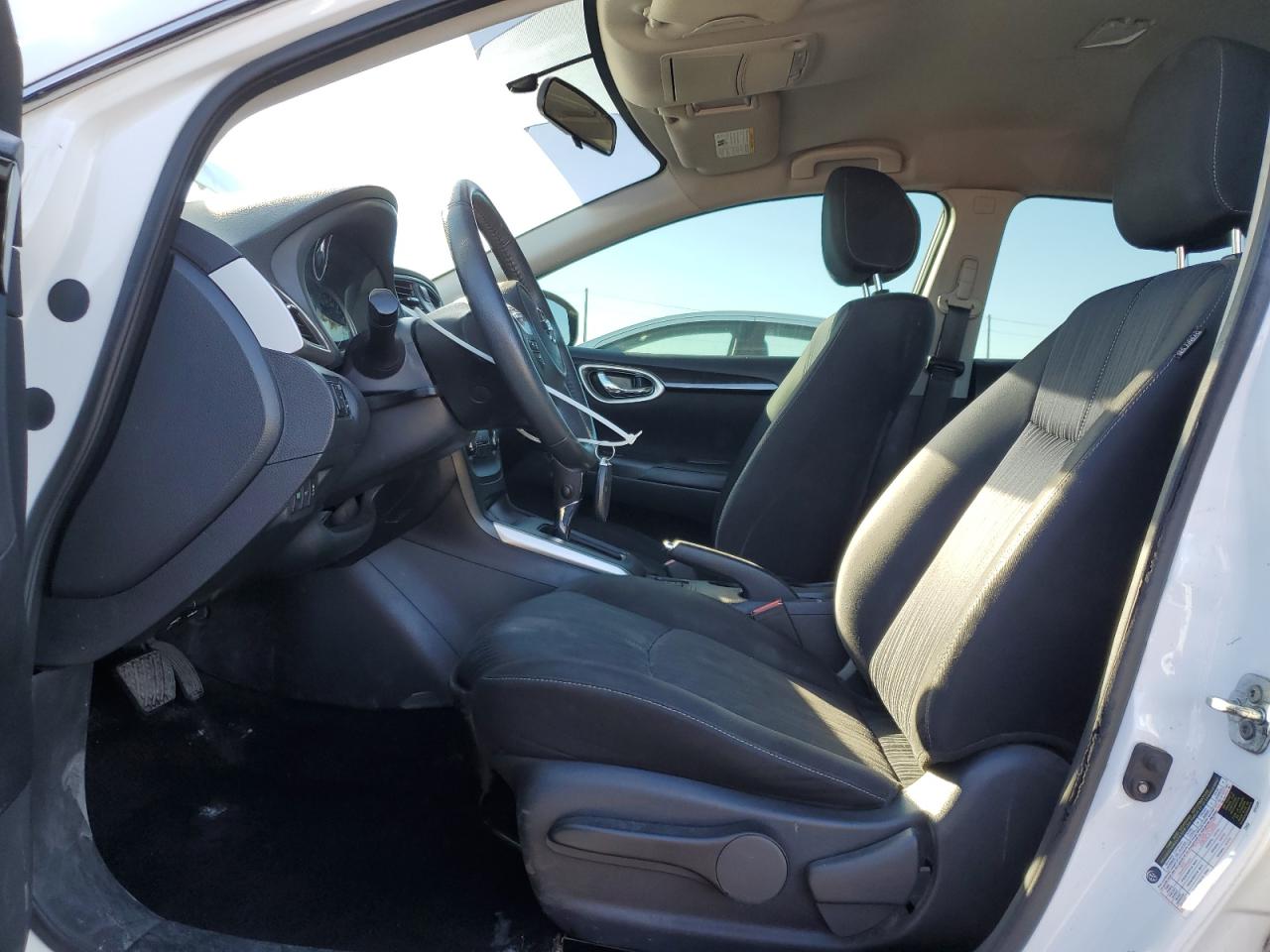 2017 Nissan Sentra S VIN: 3N1AB7AP5HL665674 Lot: 84728705