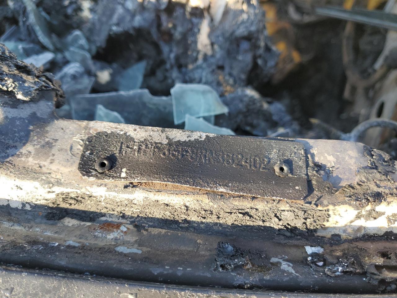 1994 Ford F350 Super Duty Flatbed Truck VIN: 1FTHF36F8RNB82402 Lot: 90617075