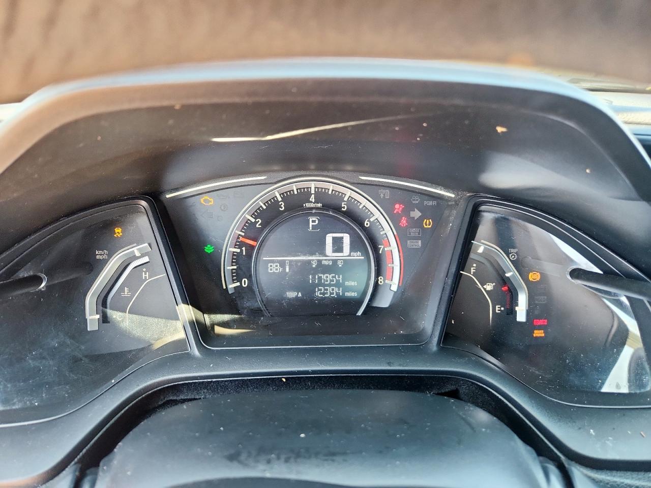 2017 Honda Civic Lx VIN: 2HGFC4B00HH302418 Lot: 84614625