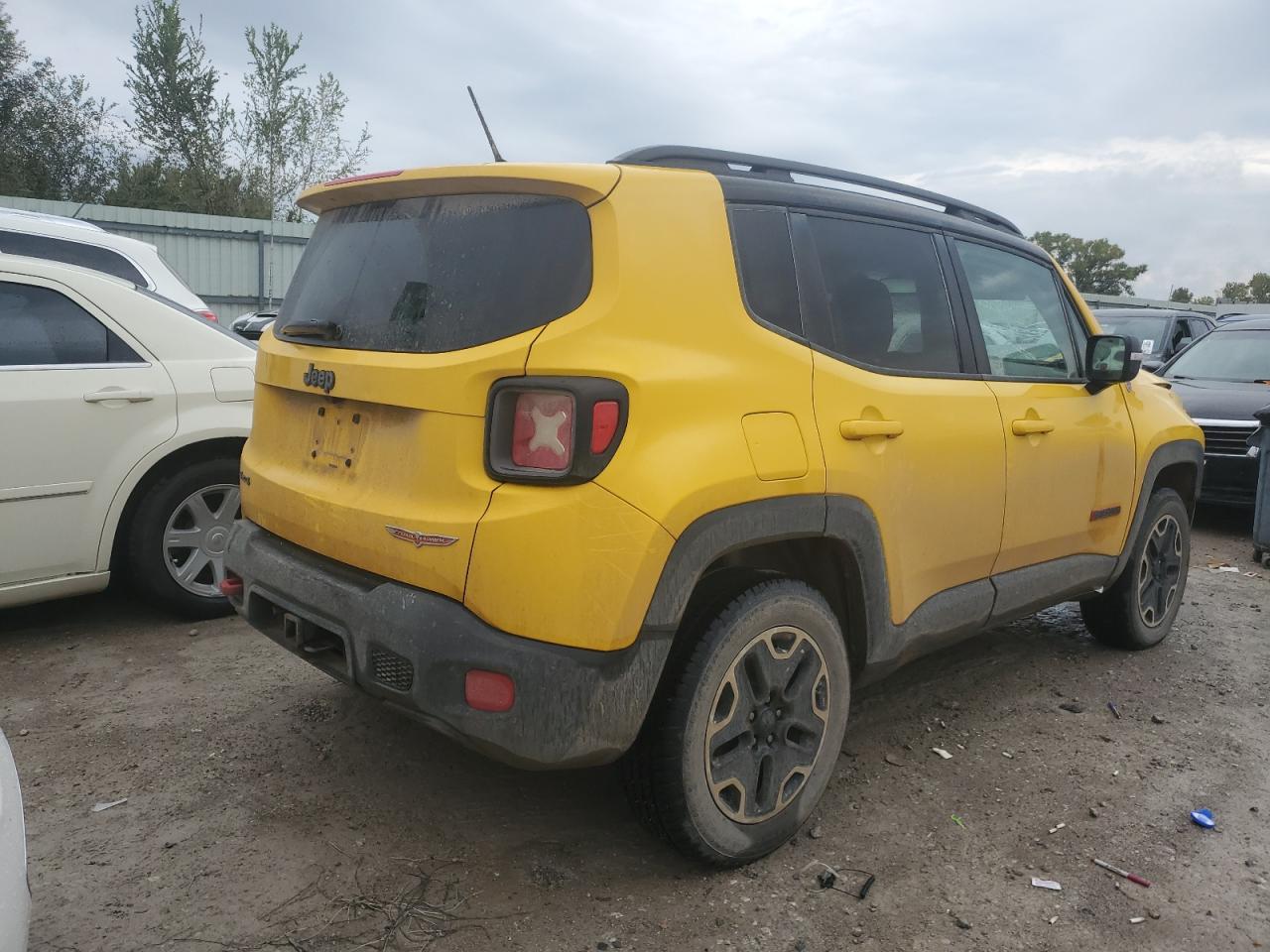 2017 Jeep Renegade Trailhawk yellow null gas ZACCJBCBXHPF01633 photo #4