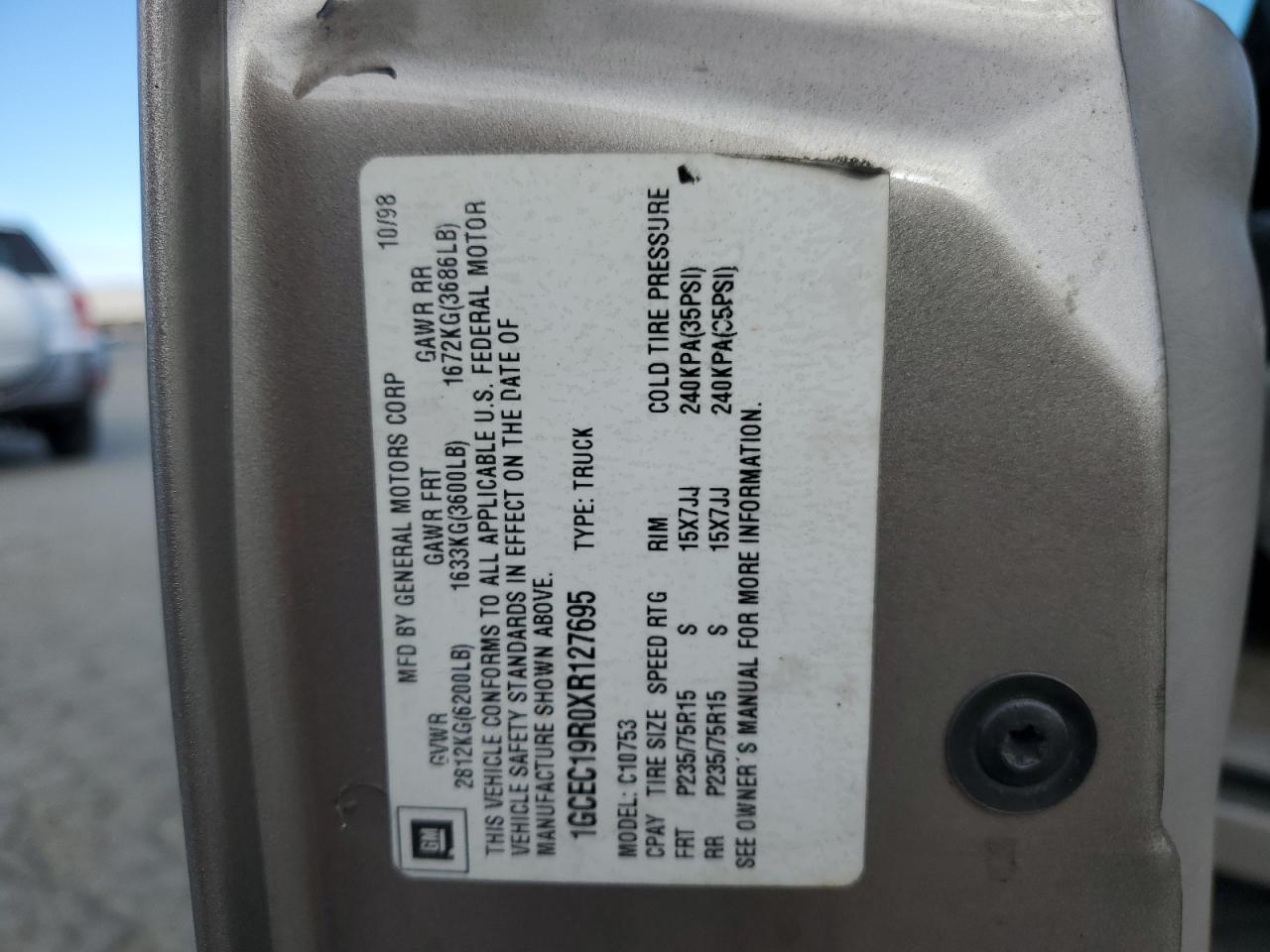 1999 Chevrolet Gmt-400 C1500 VIN: 1GCEC19R0XR127695 Lot: 90730435