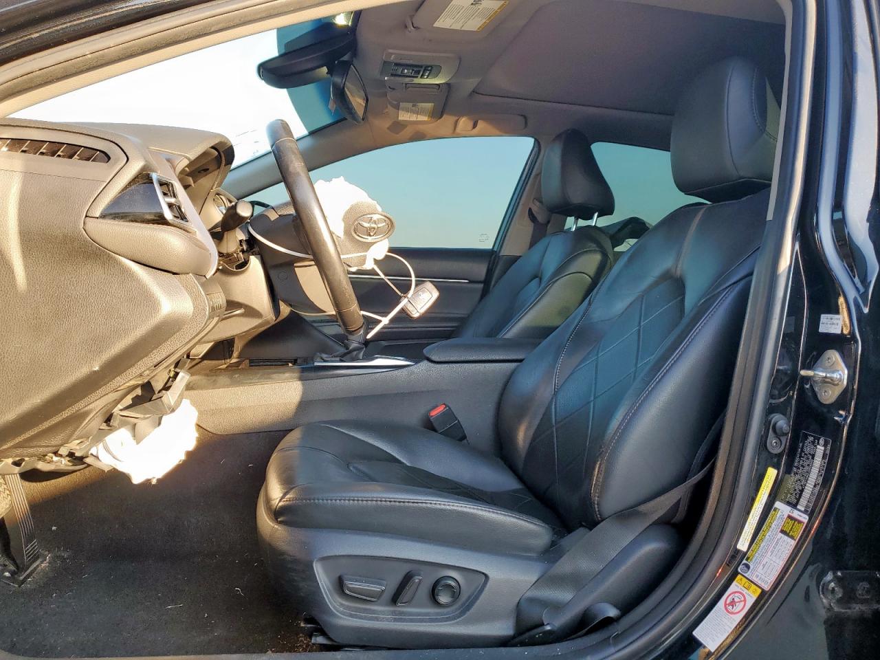 2018 Toyota Camry L VIN: 4T1B11HK5JU058869 Lot: 85528305