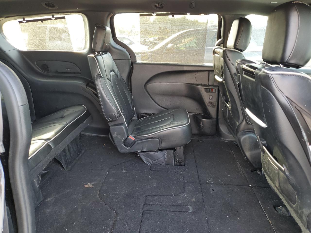 2018 Chrysler Pacifica Limited VIN: 2C4RC1GG4JR333591 Lot: 84740025