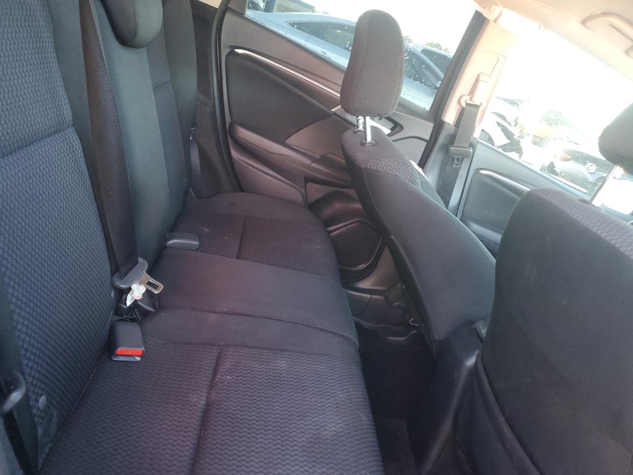 2018 Honda Fit Lx VIN: 3HGGK5H44JM736310 Lot: 86690805