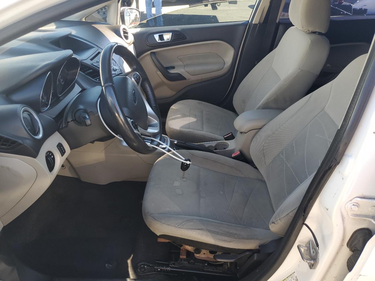 2015 Ford Fiesta Se VIN: 3FADP4BJ8FM158690 Lot: 85424015