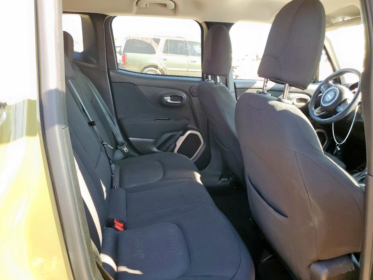 2015 Jeep Renegade Latitude VIN: ZACCJABT0FPB35957 Lot: 84800385