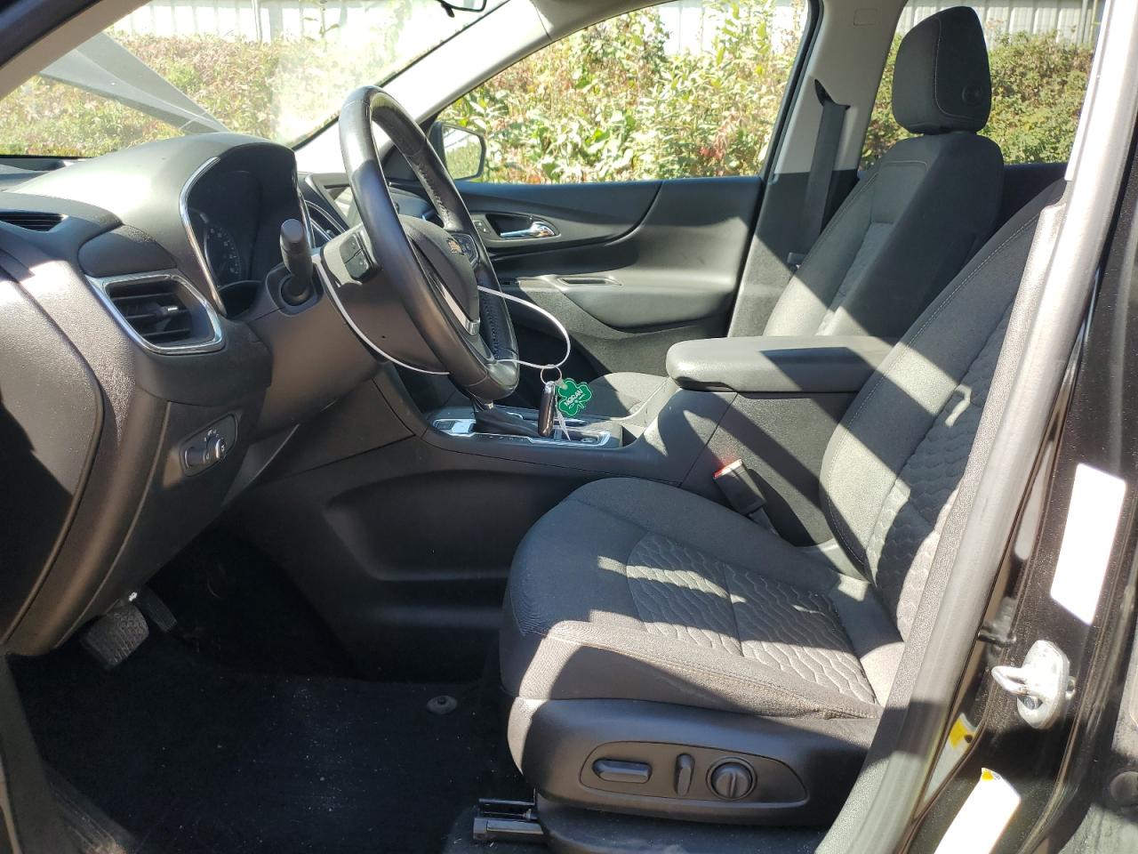 2019 Chevrolet Equinox Lt VIN: 2GNAXVEX4K6156966 Lot: 81977935