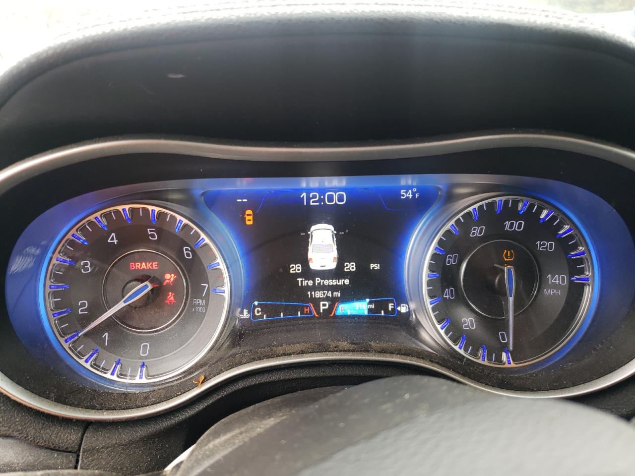 2016 Chrysler 300 Limited VIN: 2C3CCAAG5GH161587 Lot: 90617415