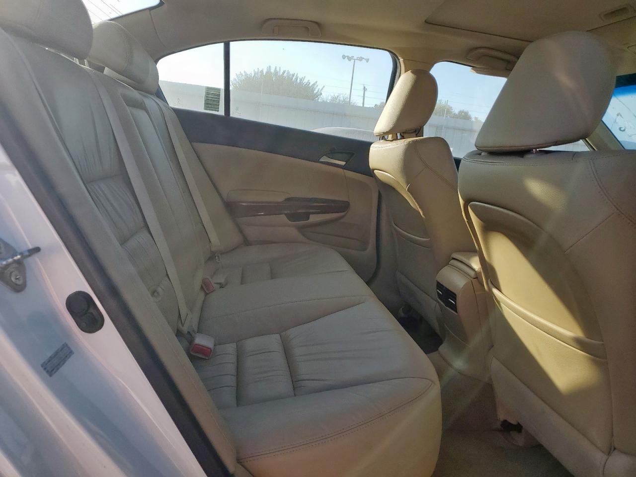 2011 Honda Accord VIN: 1HGCP3F80BA004510 Lot: 82398775