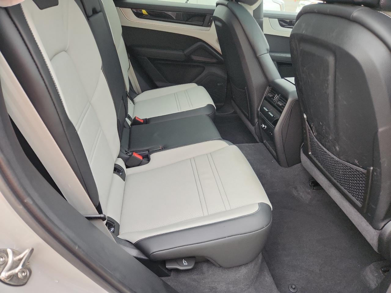 2025 Porsche Cayenne Coupe VIN: WP1BA2AYXSDA30882 Lot: 89706315