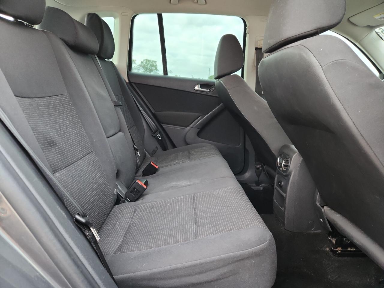 2015 Volkswagen Tiguan S VIN: WVGAV7AX8FW509331 Lot: 85101895