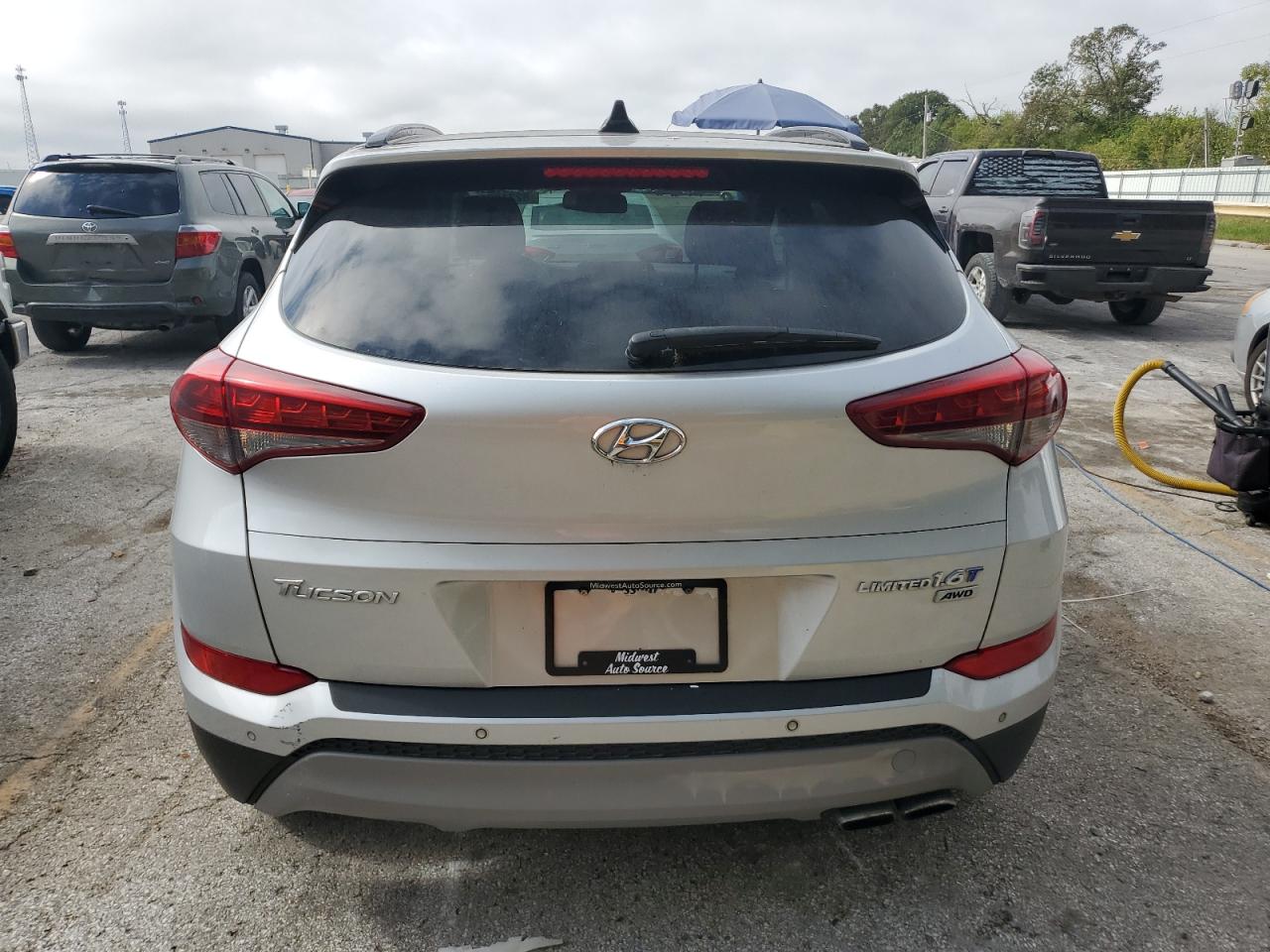 2017 Hyundai Tucson Limited VIN: KM8J3CA23HU361395 Lot: 82218215