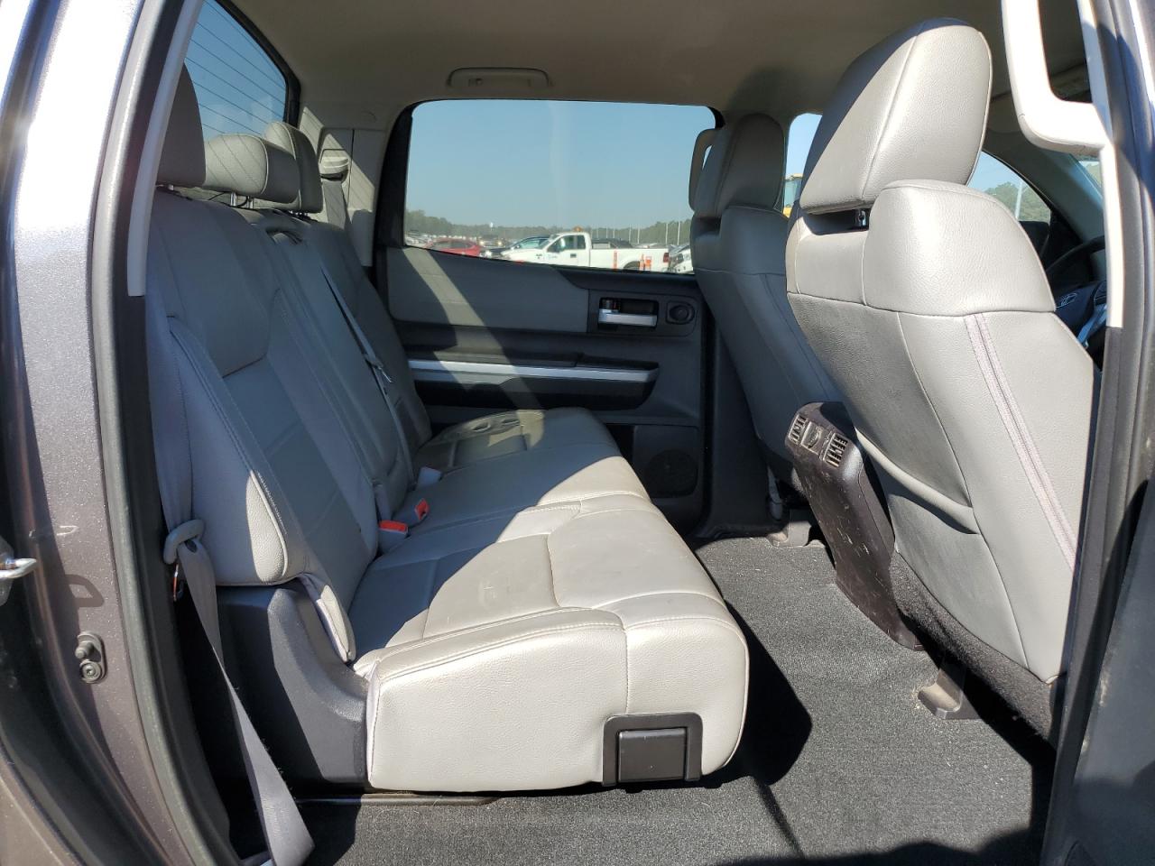 2016 Toyota Tundra Crewmax Limited VIN: 5TFFW5F10GX202666 Lot: 84543475