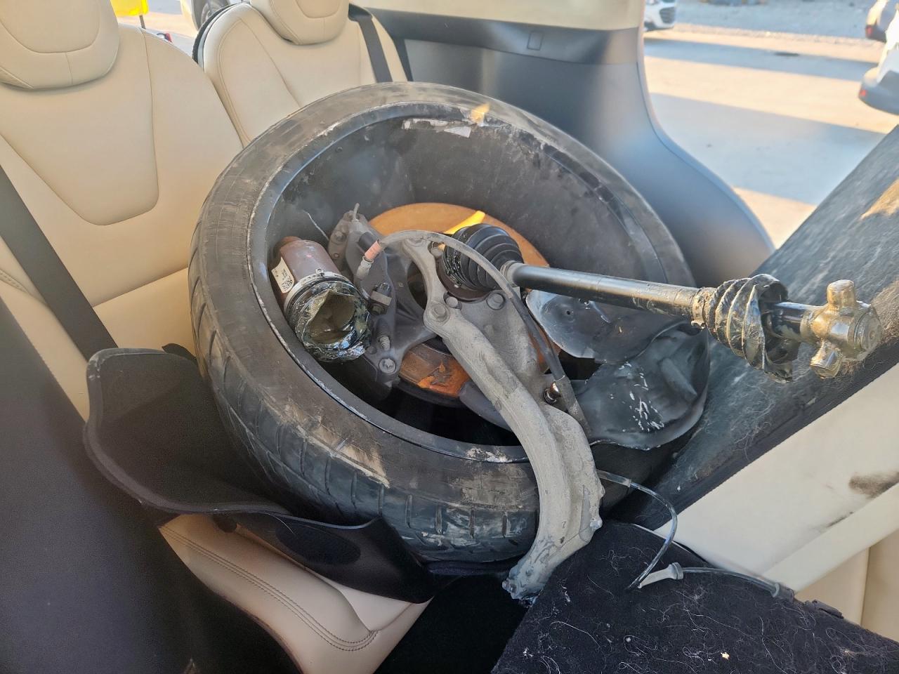 2018 Tesla Model X VIN: 5YJXCAE20JF091876 Lot: 86092265