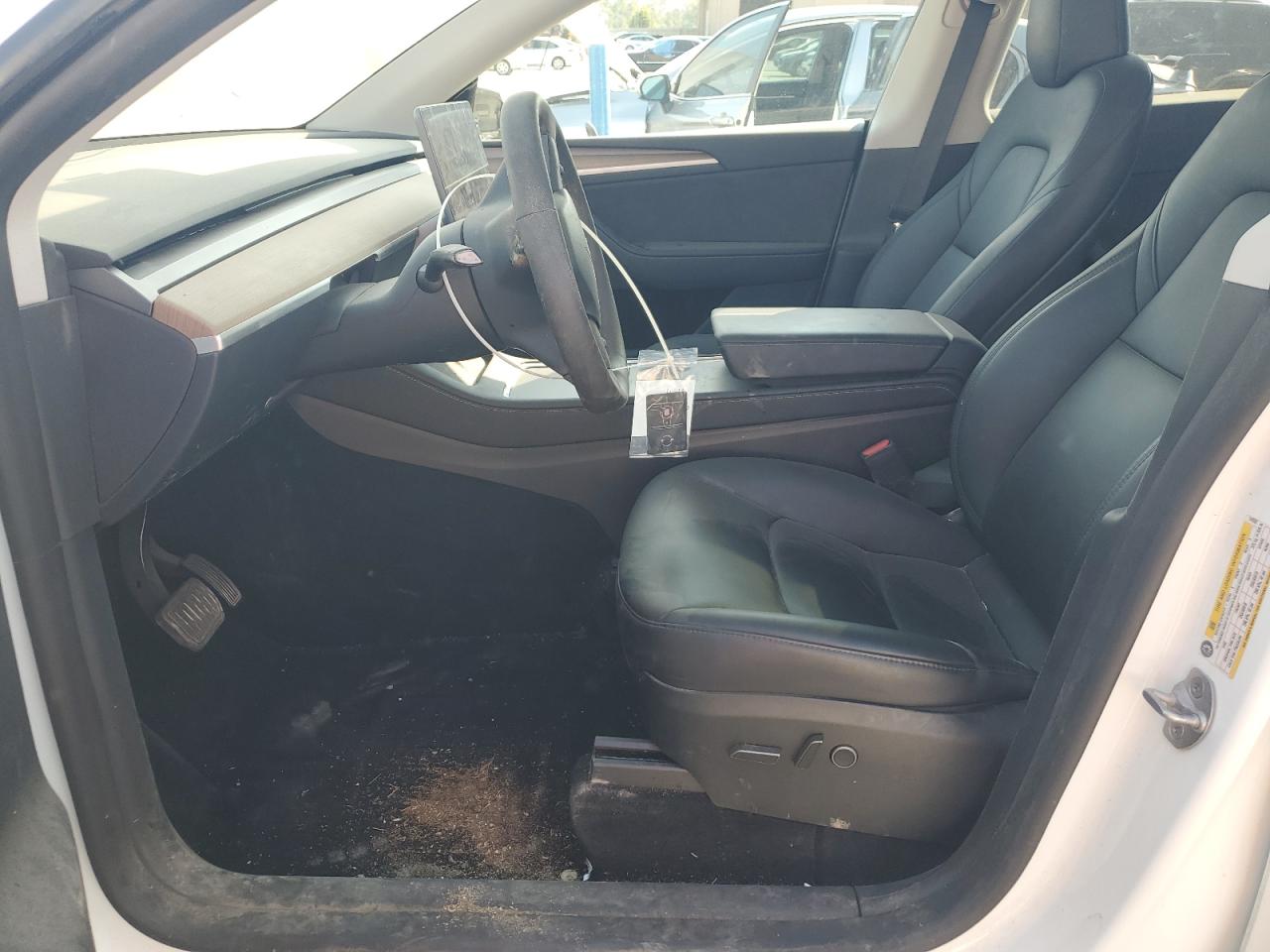 2023 Tesla Model Y VIN: 7SAYGDEE5PA144262 Lot: 84972305