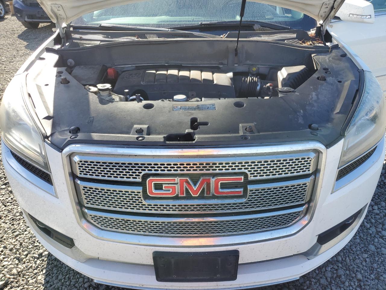 2013 GMC Acadia Denali VIN: 1GKKVTKD1DJ201695 Lot: 82558675