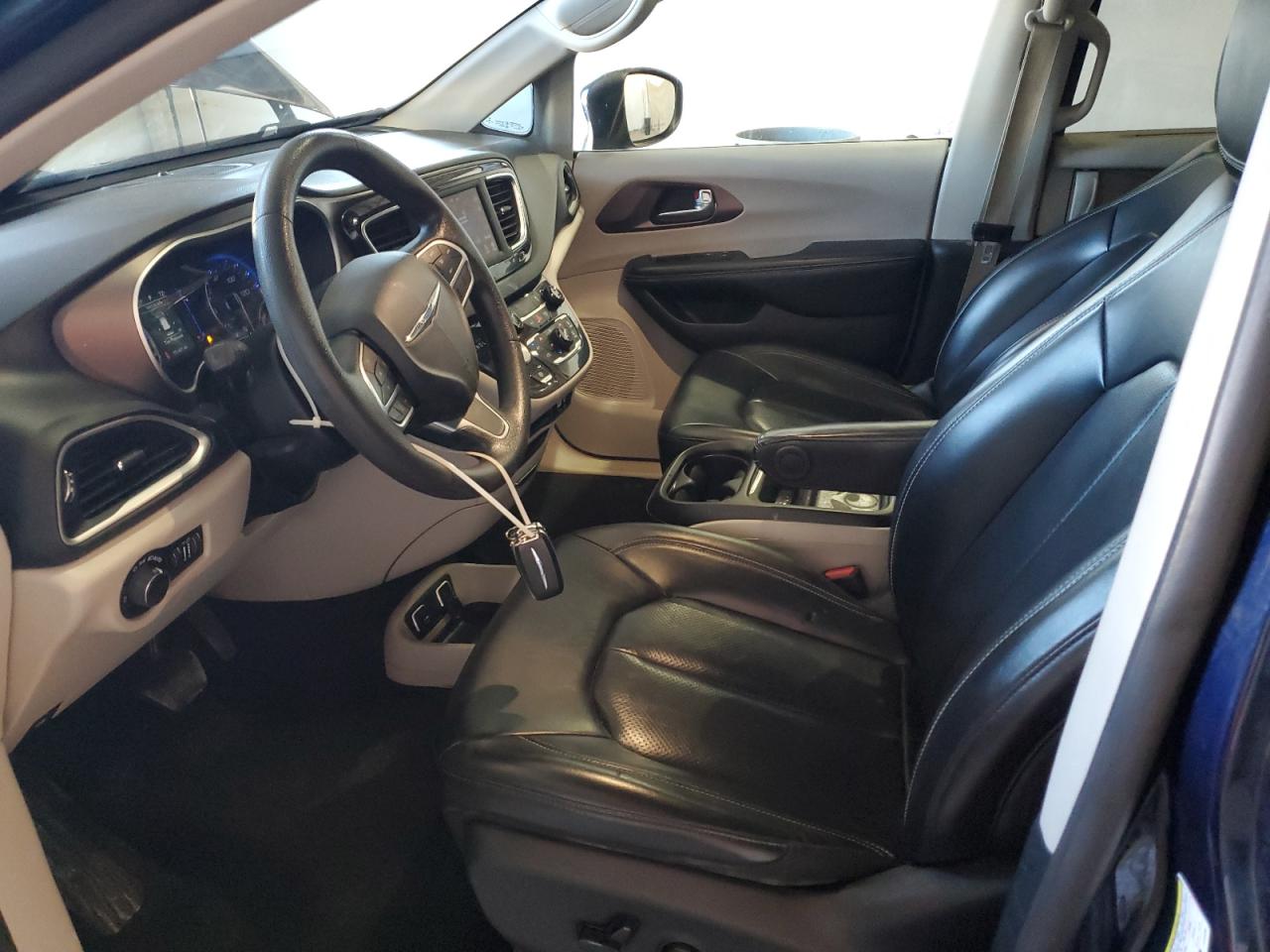 2020 Chrysler Voyager Lxi VIN: 2C4RC1DG0LR164080 Lot: 85339155