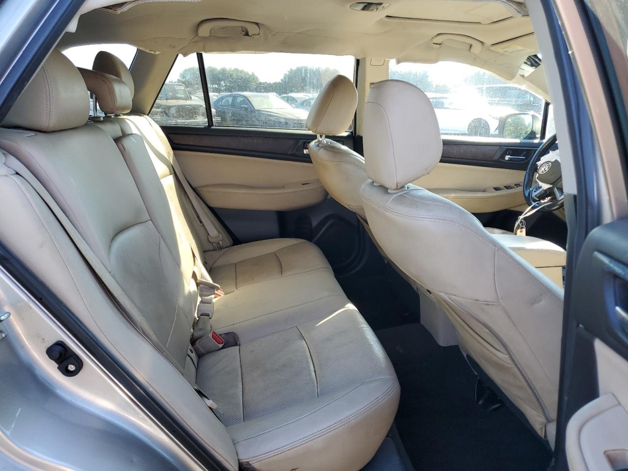 2016 Subaru Outback 3.6R Limited VIN: 4S4BSENC0G3226983 Lot: 85344655