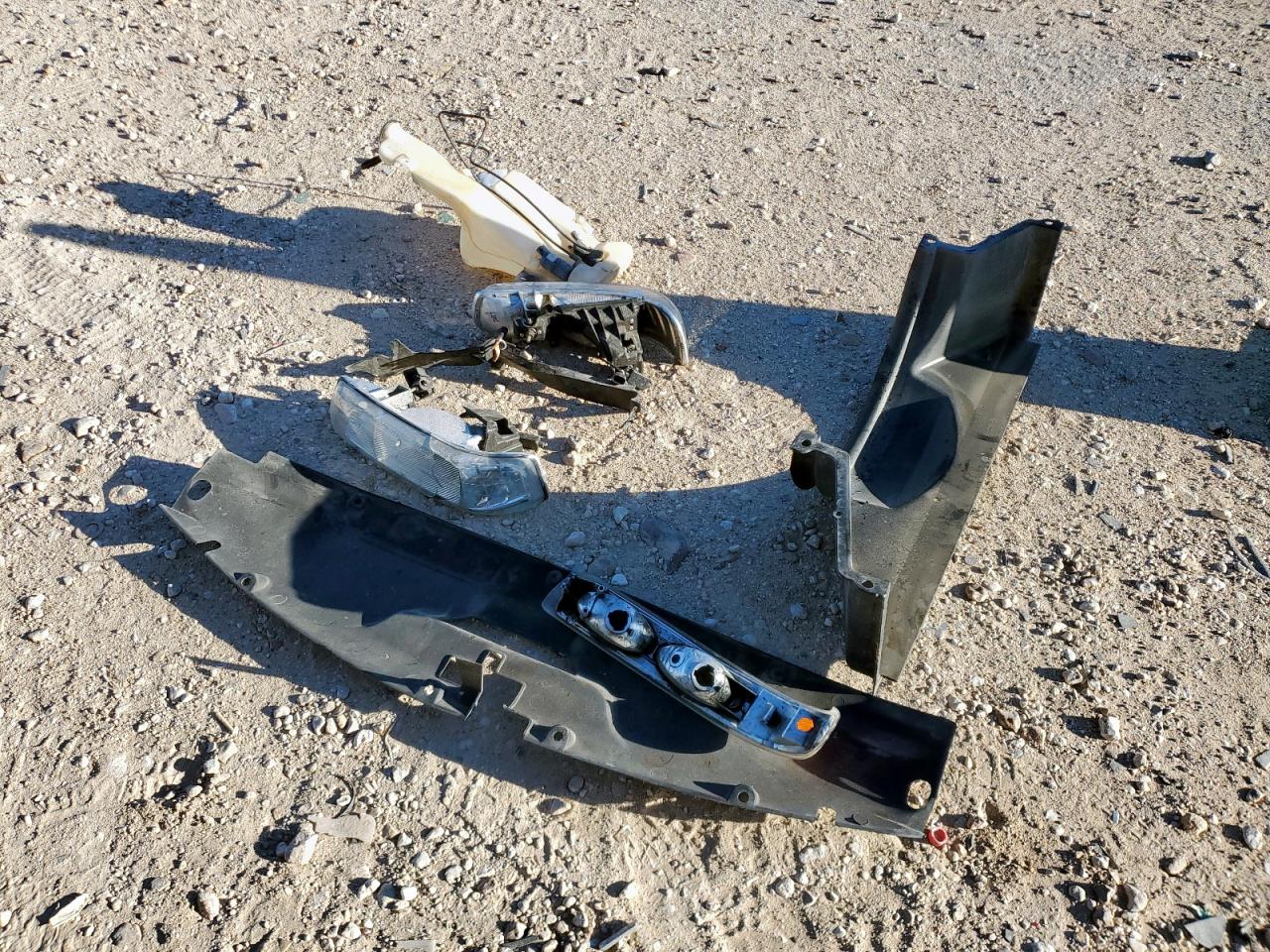 2002 Chevrolet Tahoe C1500 VIN: 1GNEC13Z72J199226 Lot: 90643225