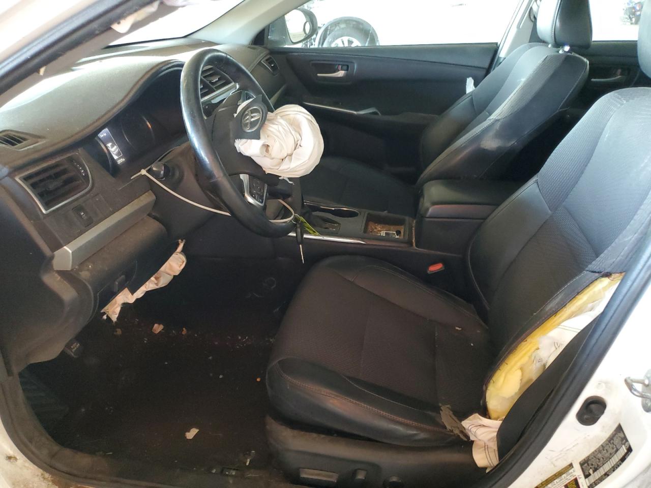 2016 Toyota Camry Le VIN: 4T1BF1FK4GU160581 Lot: 82190185