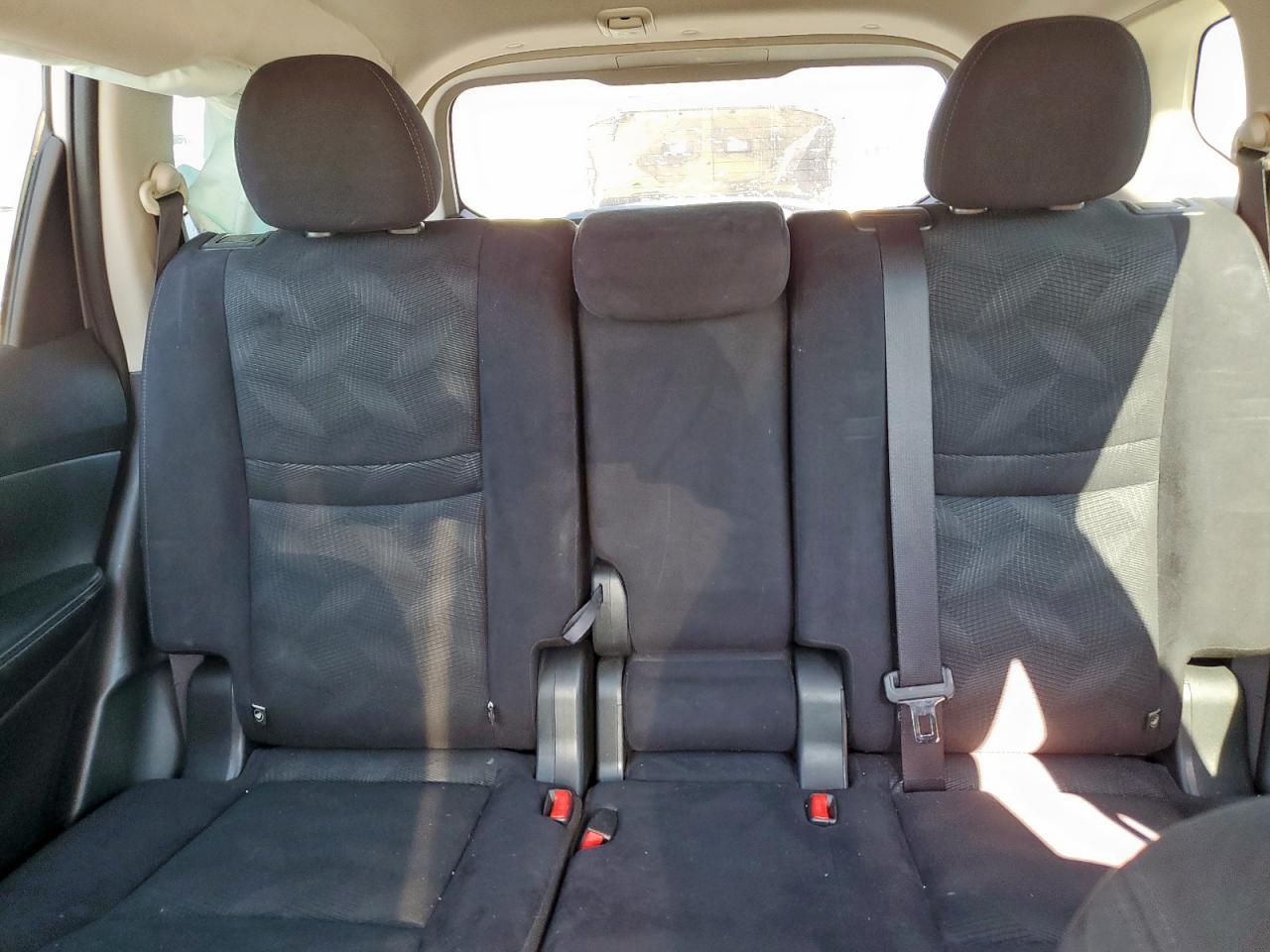 2016 Nissan Rogue S VIN: JN8AT2MT6GW000673 Lot: 86099185