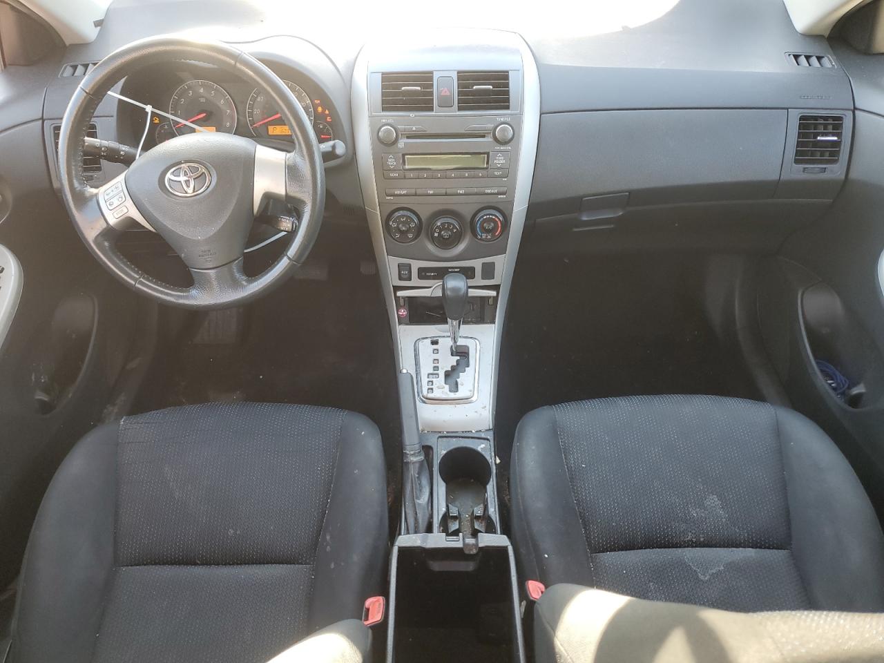 2010 Toyota Corolla Base VIN: 2T1BU4EE9AC225047 Lot: 84944535