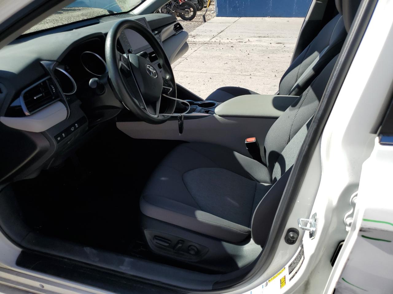 2022 Toyota Camry Le VIN: 4T1R11BK0NU063975 Lot: 85149555