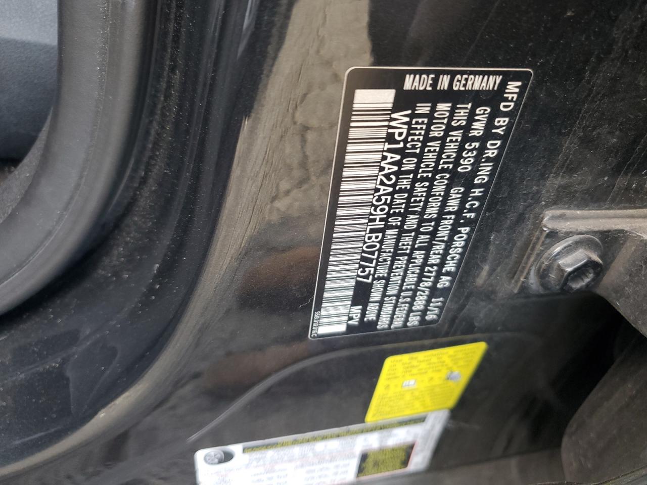 2017 Porsche Macan VIN: WP1AA2A59HLB07757 Lot: 82656875