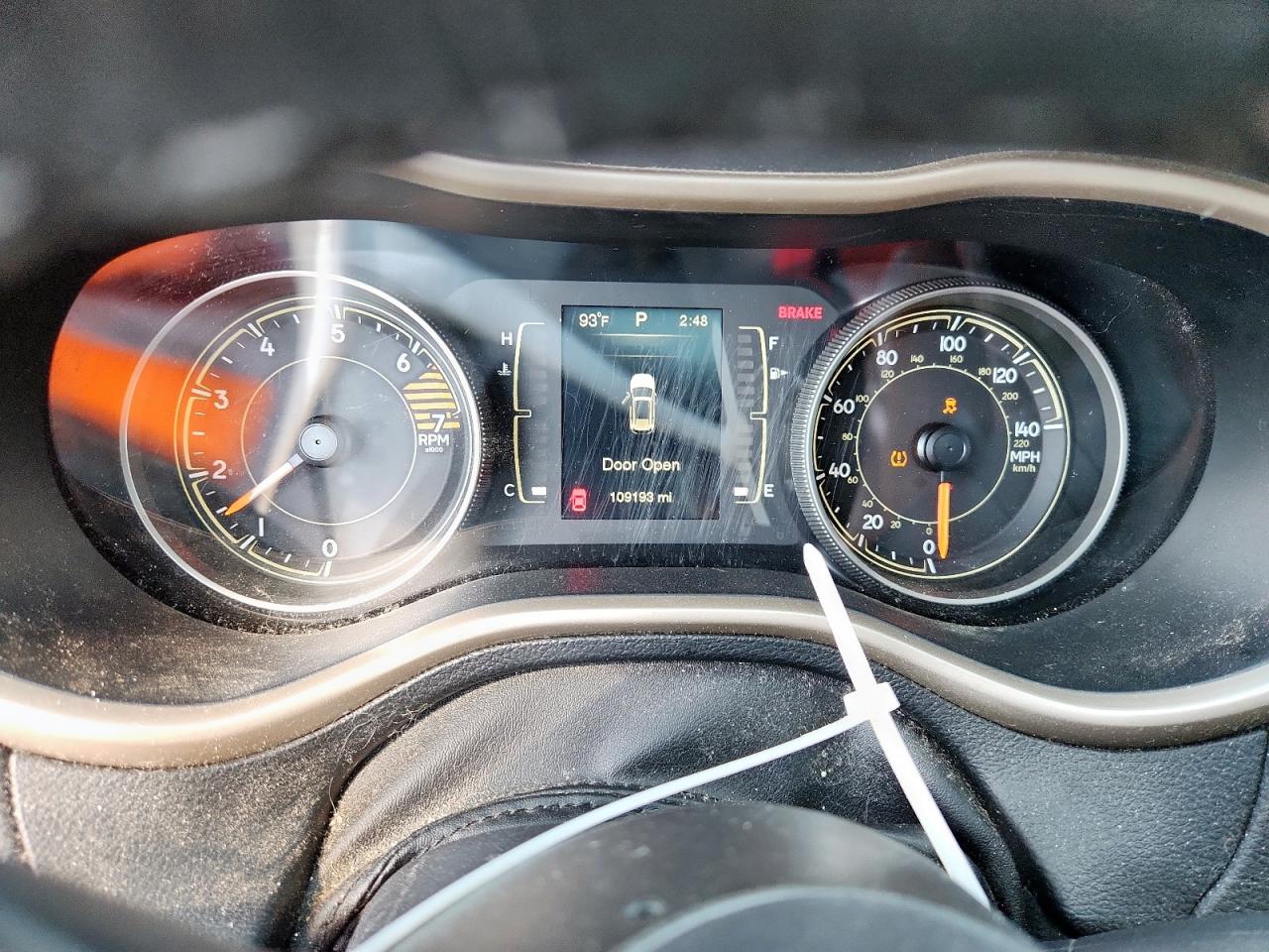 2016 Jeep Cherokee Latitude VIN: 1C4PJLCB6GW284087 Lot: 81951515