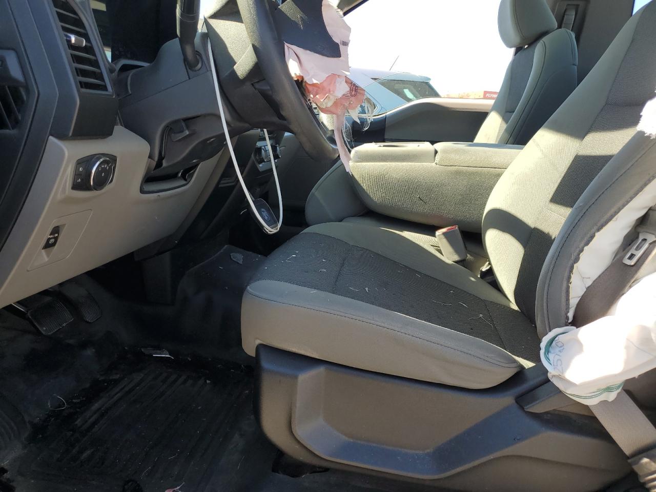 2016 Ford F150 VIN: 1FTMF1CP0GKF61988 Lot: 84968135