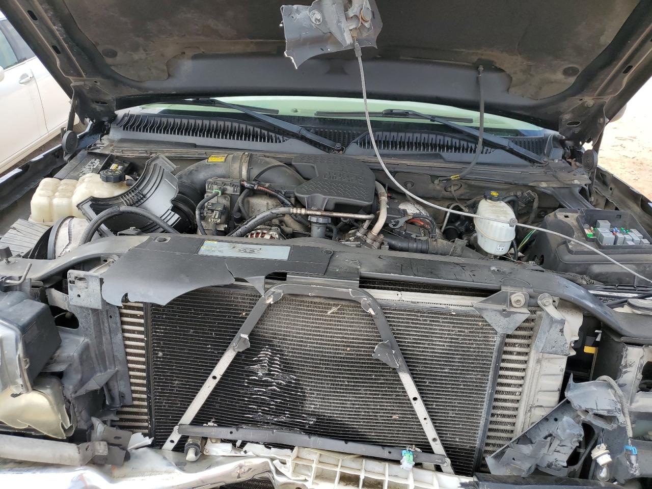 2006 Chevrolet Silverado C2500 Heavy Duty VIN: 1GCHC23D56F260498 Lot: 82265275