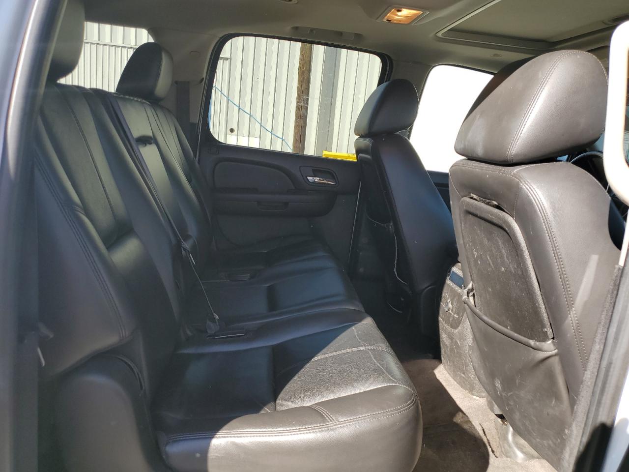 2011 GMC Yukon Xl K1500 Slt VIN: 1GKS2KE34BR207477 Lot: 86133155