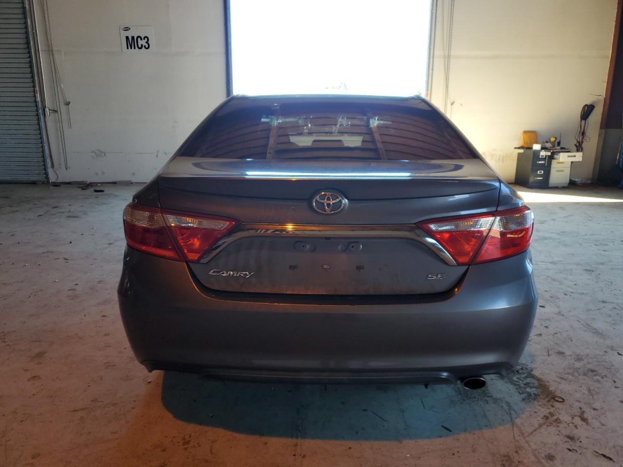 2015 Toyota Camry Le VIN: 4T1BF1FKXFU955939 Lot: 85527485