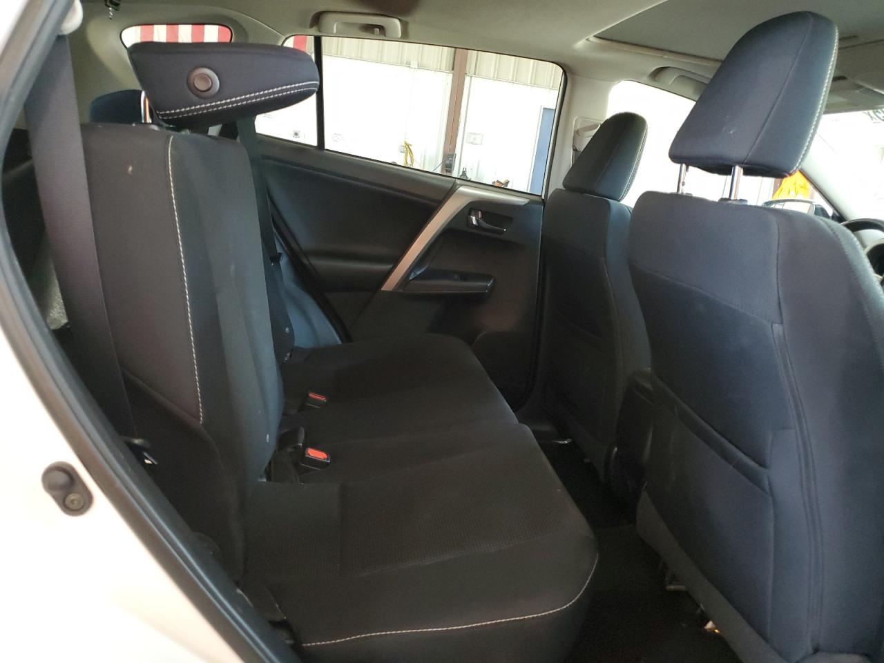 2016 Toyota Rav4 Xle VIN: 2T3RFREV2GW492843 Lot: 85095195