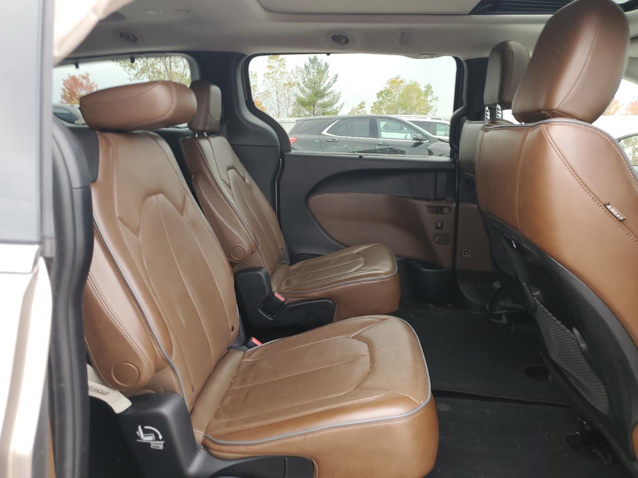 2017 Chrysler Pacifica Limited VIN: 2C4RC1GG5HR592603 Lot: 87089725