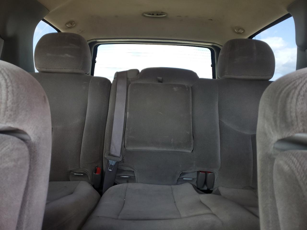 2004 GMC Yukon VIN: 1GKEK13V44J211963 Lot: 84699705