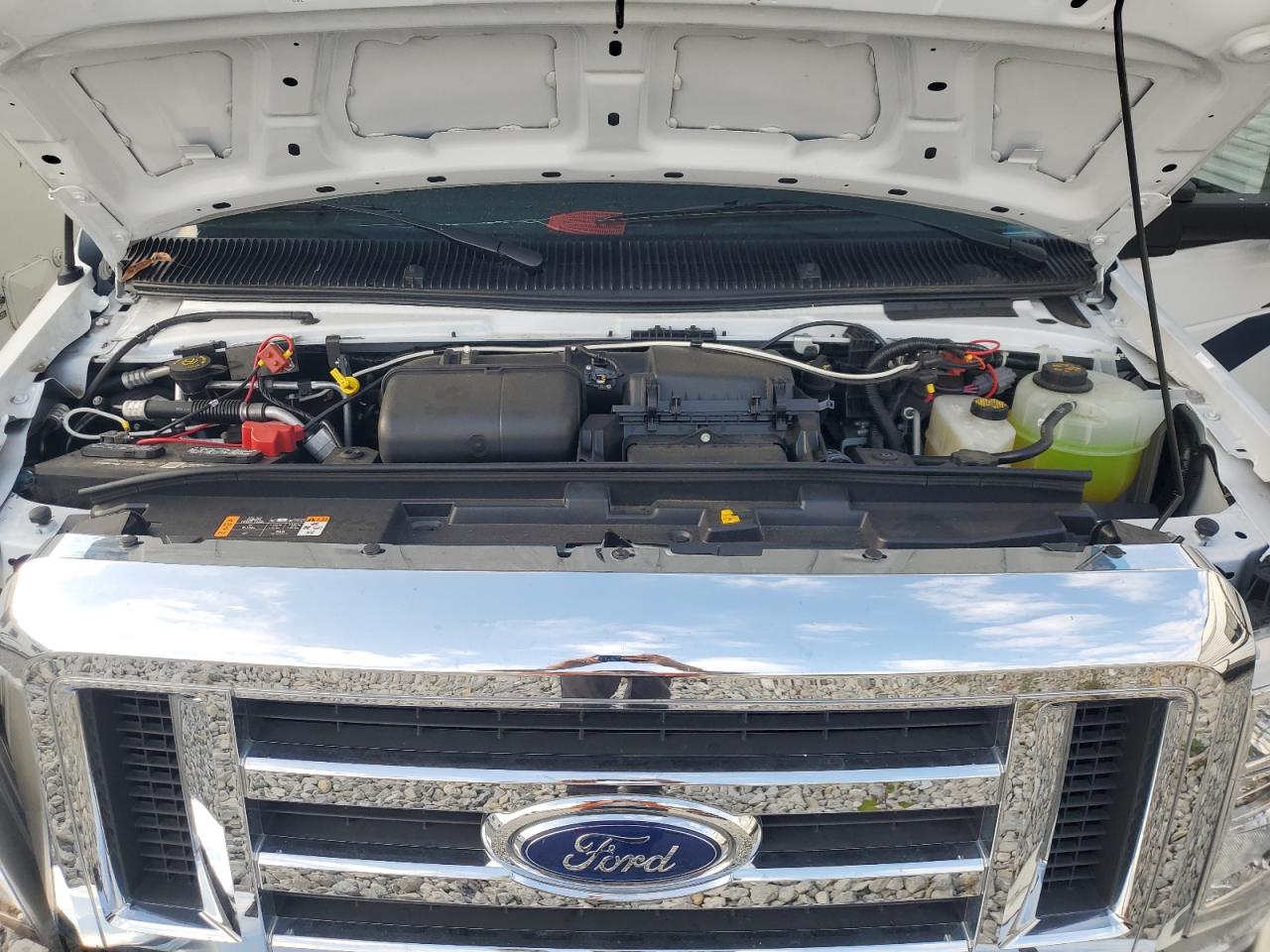 2023 Ford Econoline E450 Super Duty Cutaway Van VIN: 1FDXE4FN2PDD32918 Lot: 85863335