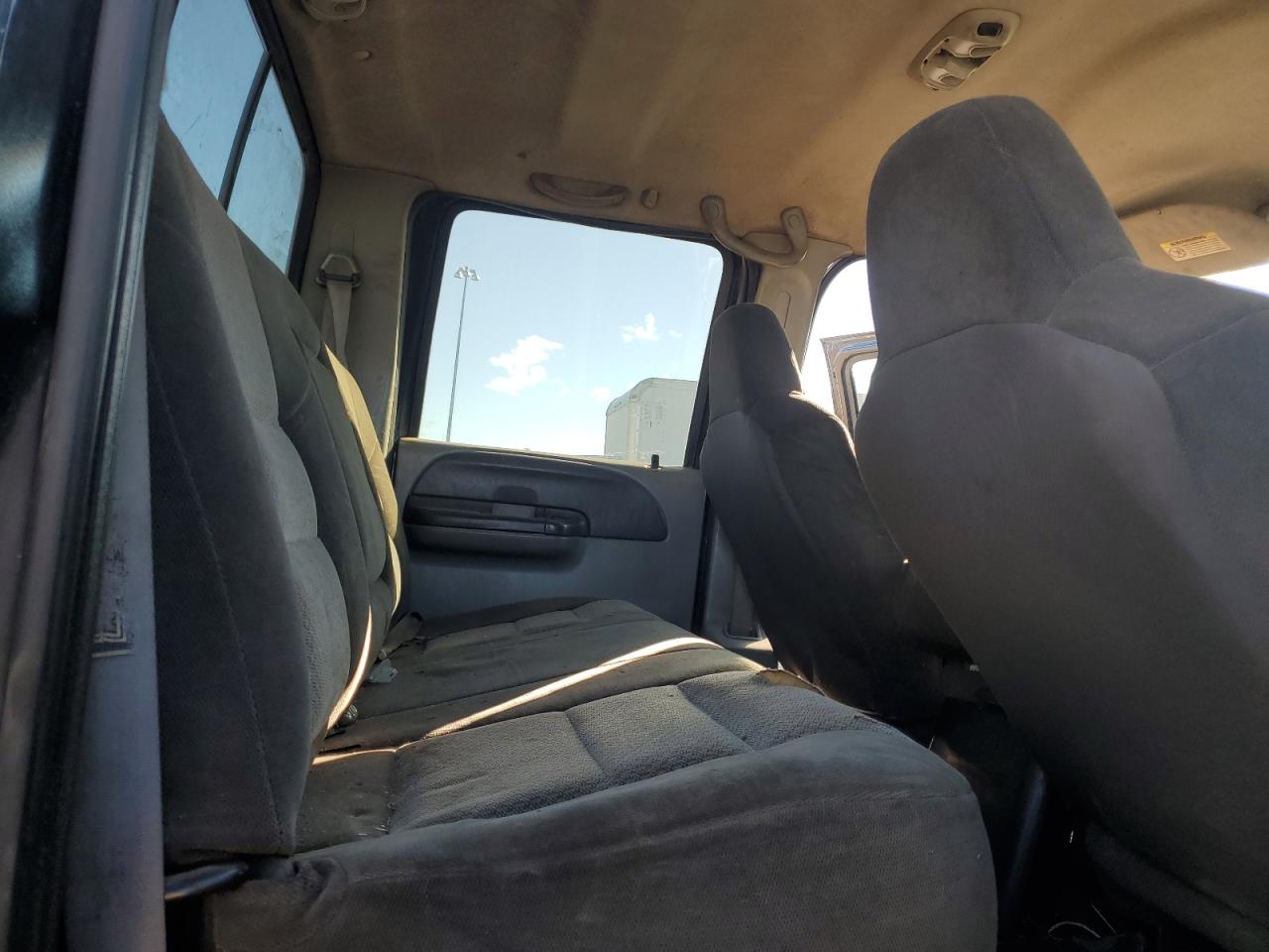 2002 Ford F250 Super Duty Utility / Service Truck VIN: 1FTNW21S42EC38679 Lot: 86487615