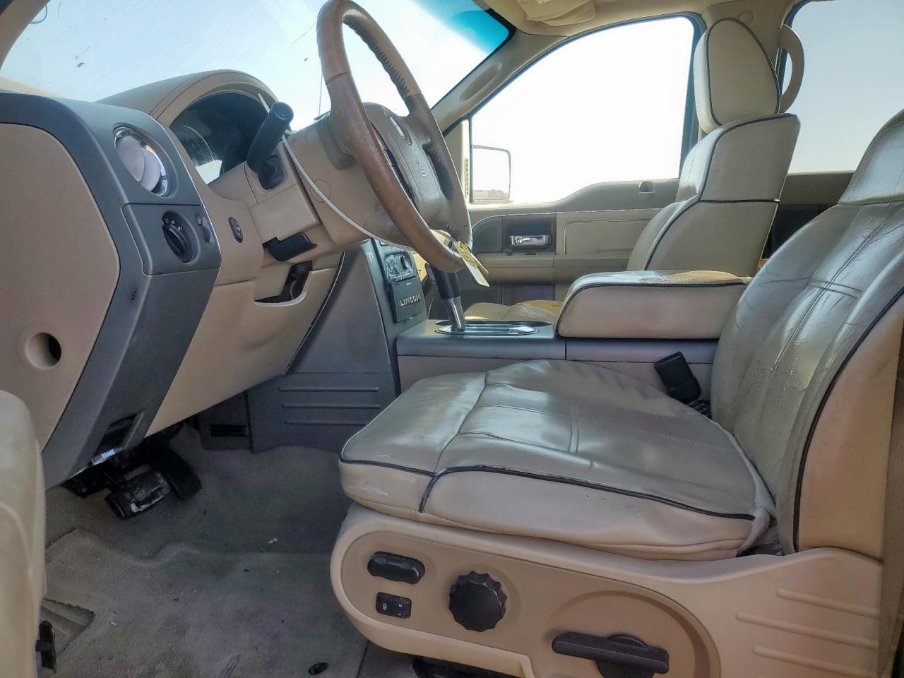2006 Lincoln Mark Lt VIN: 5LTPW18526FJ11221 Lot: 85880715