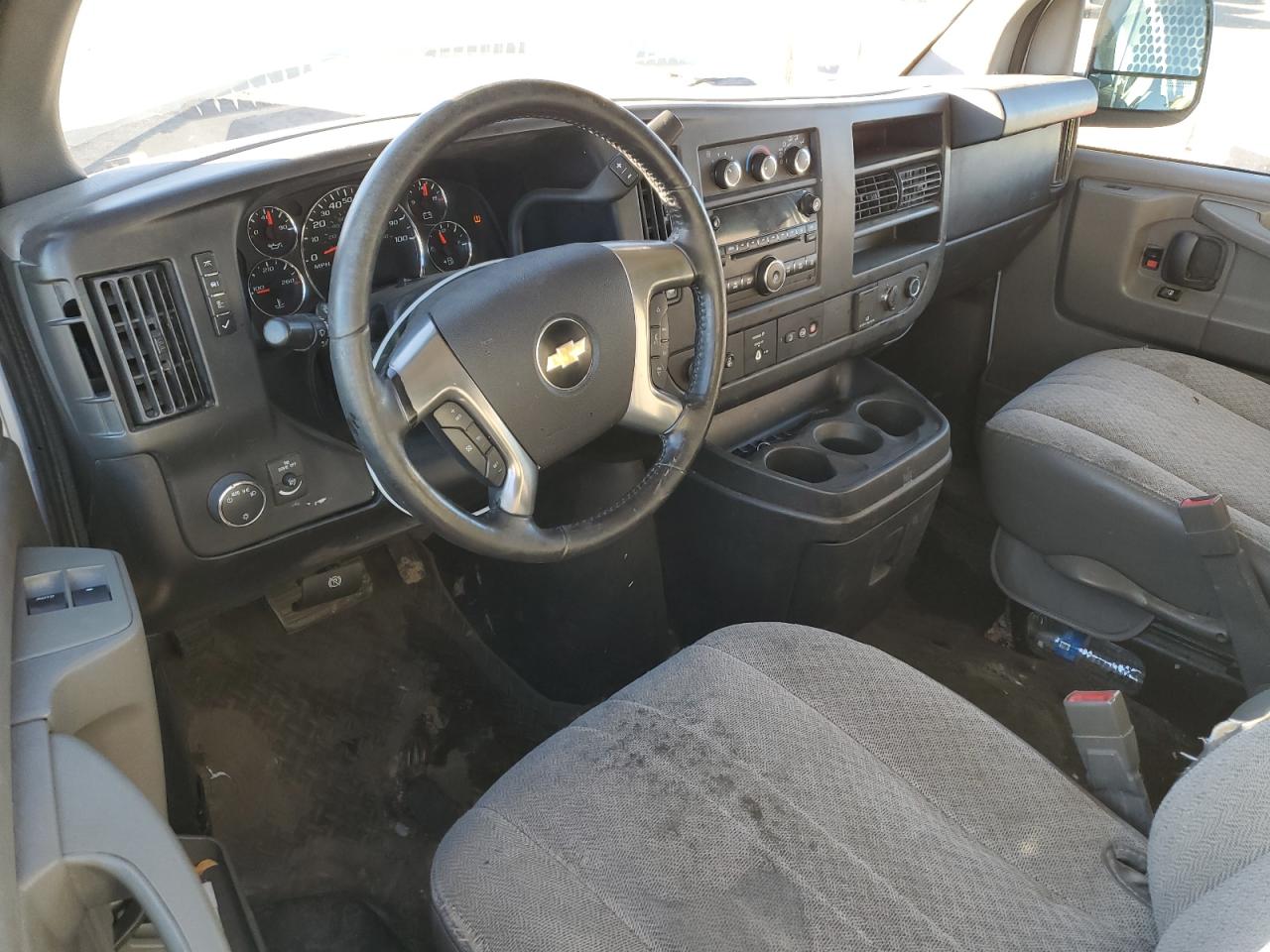 2015 Chevrolet Express G2500 VIN: 1GCWGFCF1F1245109 Lot: 90731405