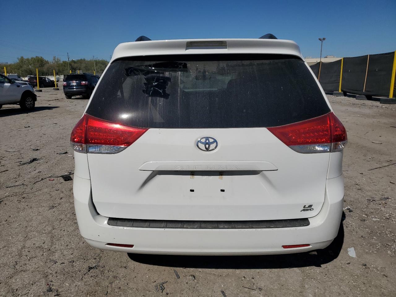 2012 Toyota Sienna Le VIN: 5TDJK3DC8CS031888 Lot: 82369735
