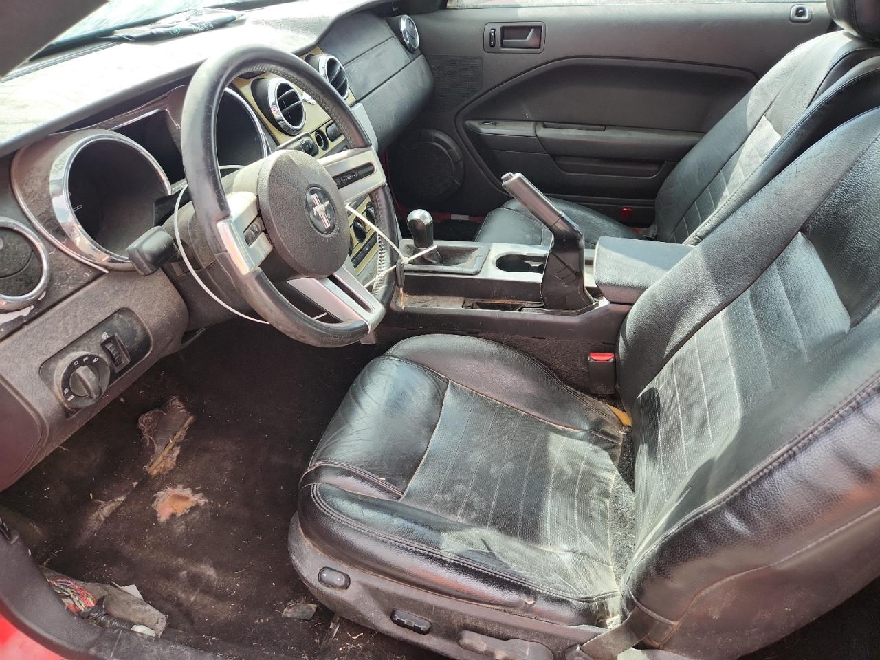 2005 Ford Mustang Gt VIN: 1ZVFT82H255226048 Lot: 85472085